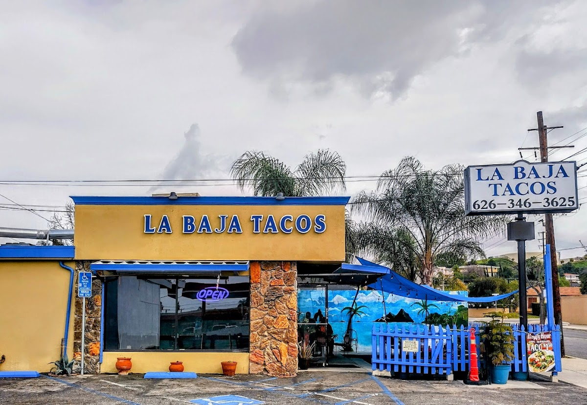 La Baja Tacos